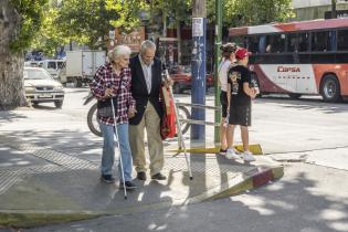 Avance de obras en veredas de Av. 8 de octubre