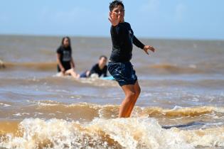 Escuela de Mar en playa Honda en el marco del programa Monteverano ,04 de enero de 2024