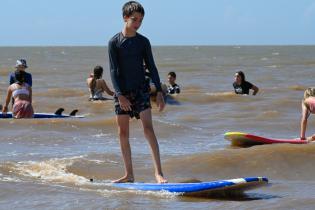 Escuela de Mar en playa Honda en el marco del programa Monteverano ,04 de enero de 2024