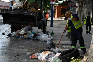 Operativo de limpieza en feria Vía Blanca    ,06 de enero de 2024