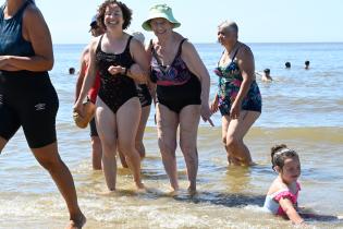 Actividades en playa del Cerro por el programa Monteverano , Actividades en playa del Cerro por el programa Monteverano , 09 de enero de 2024