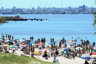 Actividades en playa del Cerro por el programa Monteverano ,  09 de enero de 2024