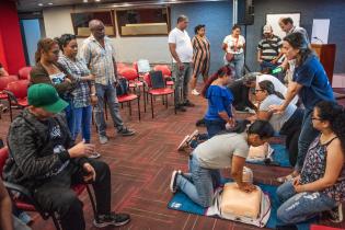 Curso de Resucitación Cardíaca Básica (RCB) para poblaciones migrantes Curso de Resucitación Cardíaca Básica (RCB) para poblaciones migrantes