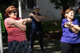 Gimnasia para personas mayores en Cedel Carrasco