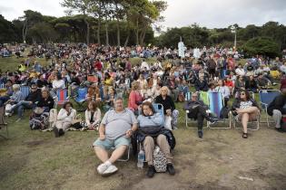 Fiesta inaugural por los 300 años de Montevideo en playa del Cerro