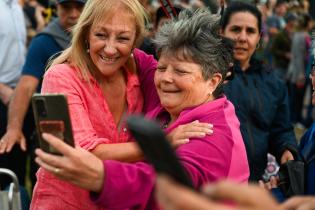 Fiesta inaugural por los 300 años de Montevideo en playa del Cerro Fiesta inaugural por los 300 años de Montevideo en playa del Cerro ,19 de enero de 2024