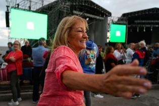 Fiesta inaugural por los 300 años de Montevideo en playa del Cerro Fiesta inaugural por los 300 años de Montevideo en playa del Cerro ,19 de enero de 2024
