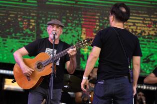 Prueba de sonido de Larbanois & Carrero y Numa Moraes en el Escenario del Gaucho