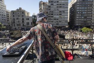 Festejos en el balcón de la IM por los 300 años de Montevideo Festejos en el balcón de la IM por los 300 años de Montevideo