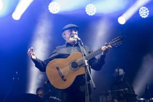 Festejos en el escenario de el Gaucho por los 300 años de Montevideo