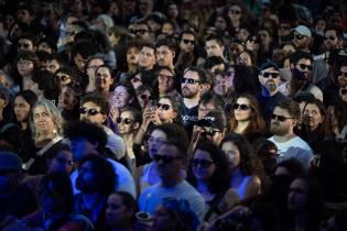 Festejos en el escenario de Av. Libertador por los 300 años de Montevideo