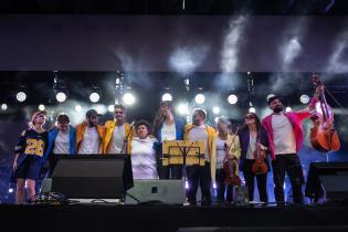 Festejos en el escenario de Av. Libertador por los 300 años de Montevideo