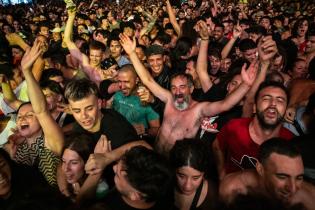 Festejos en el escenario de Av. Libertador por los 300 años de Montevideo