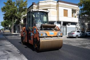 Trabajos en calle Isla de Flores por Desfile de Llamadas 2024