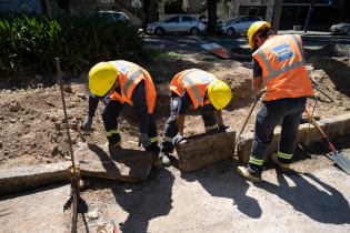 Avance de obras del proyecto de tránsito adaptativo en Bvar. España y Bvar. Artigas Avance de obras del proyecto de tránsito adaptativo en Bvar. España y Bvar. Artigas