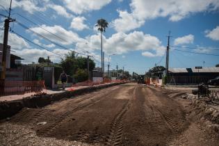 Avance de obras en calle Cochabamba entre camino Maldonado y Chayos 