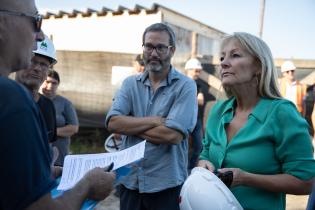 Intendenta de Montevideo Carolina Cosse recorre obras de realojo en barrio El Progreso Intendenta de Montevideo Carolina Cosse recorre obras de realojo en barrio El Progreso