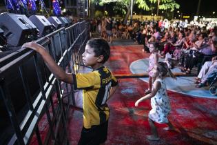 Escenario móvil Plaza Tacuruces Escenario móvil Plaza Tacuruces