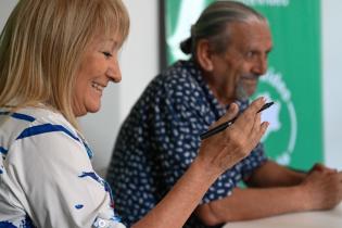 Carolina Cosse, participa de la firma de comodato con la Asociación Civil Casa del Departamento 20, para la creación del espacio «Montevideo al mundo» Carolina Cosse, participa de la firma de comodato con la Asociación Civil Casa del Departamento 20, para la creación del espacio «Montevideo al mundo»