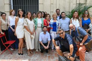 Carolina Cosse y Fabiana Goyeneche en la firma de comodato con la Asociación Civil Casa del Departamento 20, para la creación del espacio «Montevideo al mundo» Carolina Cosse y Fabiana Goyeneche en la firma de comodato con la Asociación Civil Casa del Departamento 20, para la creación del espacio «Montevideo al mundo»