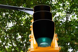 Semáforo en Avenida General Rivera y Rimac Semáforo en Avenida General Rivera y Rimac
