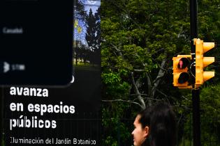 Nuevo semáforo en el cruce de Luis Alberto de Herrera y Baltasar Ojeda Nuevo semáforo en el cruce de Luis Alberto de Herrera y Baltasar Ojeda