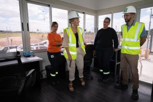 Intendenta de Montevideo Carolina Cosse participa de recorrida por estación de transferencia de residuos sólidos