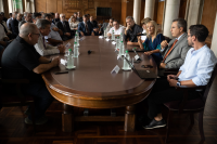 Intendenta de Montevideo Carolina Cosse participa de la presentación del fideicomiso para nueva flota de ómnibus eléctricos 