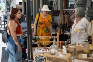 Feria de Economía Social y Solidaria en Peatonal Sarandí Feria de Economía Social y Solidaria en Peatonal Sarandí