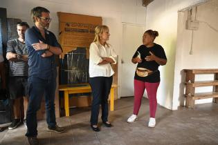Recorrida de la Intendenta Carolina Cosse por obras del programa ABC+ Barrios en Villa Camila Recorrida de la Intendenta Carolina Cosse por obras del programa ABC+ Barrios en Villa Camila