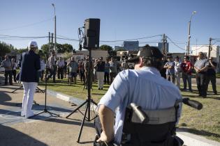 Intendenta de Montevideo Carolina Cosse, participa de la presentación de 10 taxis eléctricos en la terminal del Cerro 