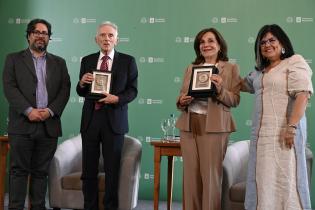 Declaración de Visitante Ilustre de Montevideo a Peter Burkey María Lucía García Pallares-Burke Declaración de Visitante Ilustre de Montevideo a Peter Burkey María Lucía García Pallares-Burke