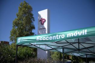 Ecocentro móvil en Av. Italia y Av. Bolivia Ecocentro móvil en Av. Italia y Av. Bolivia