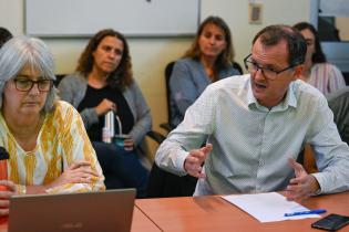 Director de Desarrollo Ambiental Guillermo Moncecchi, participa de reunión en CECOED