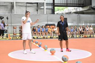 Clínica de la academia de entrenadores de la Jr. NBA