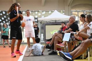 Clínica de la academia de entrenadores de la Jr. NBA