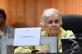 Entrega del premio Montevideanas a Belela Herrera en la Junta Departamental de Montevideo