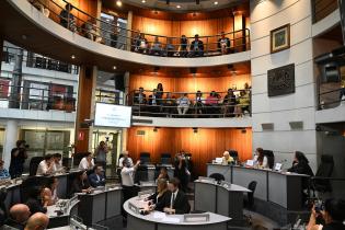 Entrega del premio Montevideanas a Belela Herrera en la Junta Departamental de Montevideo