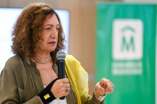 Ana Falú junto a Natalia Czytajlo, dictan taller sobre : Desafíos y herramientas para políticas públicas territoriales con inclusión de género Ana Falú junto a Natalia Czytajlo, dictan taller sobre : Desafíos y herramientas para políticas públicas territoriales con inclusión de género