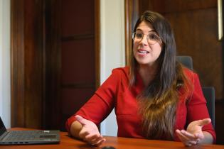 Directora (i) de Recursos Financieros, Dra. Ximena Muniz Directora (i) de Recursos Financieros, Dra. Ximena Muniz