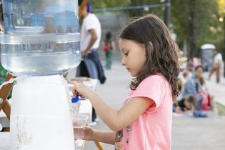 Juega el B, en la plaza Líber Seregni Juega el B, en la plaza Líber Seregni