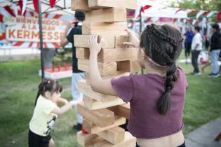 Juega el B, en la plaza Líber Seregni Juega el B, en la plaza Líber Seregni