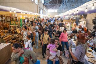 Feria de emprendimientos en la Semana Criolla 2024