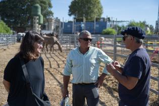 Recorrida con representantes de la Facultad de Veterinaria en la Semana Criolla 2024 