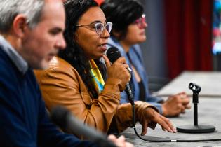 Capacitación a mujeres migrantes en cuidados a infancias Capacitación a mujeres migrantes en cuidados a infancias