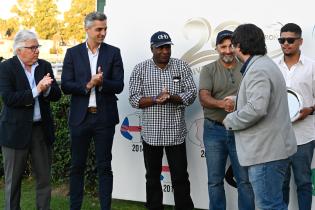 Carrera 300 años de Montevideo, en el Hipódromo de Maroñas Carrera 300 años de Montevideo, en el Hipódromo de Maroñas