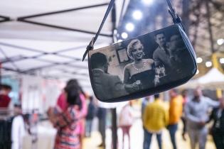 Feria en el Espacio Modelo en el marco de la Semana de Arte Trans