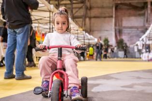 Feria en el Espacio Modelo en el marco de la Semana de Arte Trans