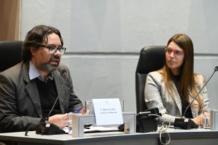 Entrega de galardón San Felipe y Santiago a Tomás Olivera Chirimini, Junta Departamental de Montevideo Entrega de galardón San Felipe y Santiago a Tomás Olivera Chirimini, Junta Departamental de Montevideo