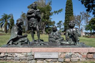 Plantación de árboles en conmemoración del Día de la Nación Charrúa y la Identidad Indígena de Uruguay